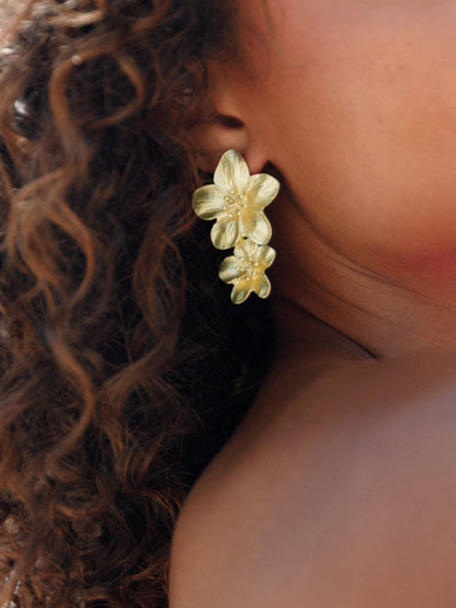 Fashionable Flower-Shaped Earrings