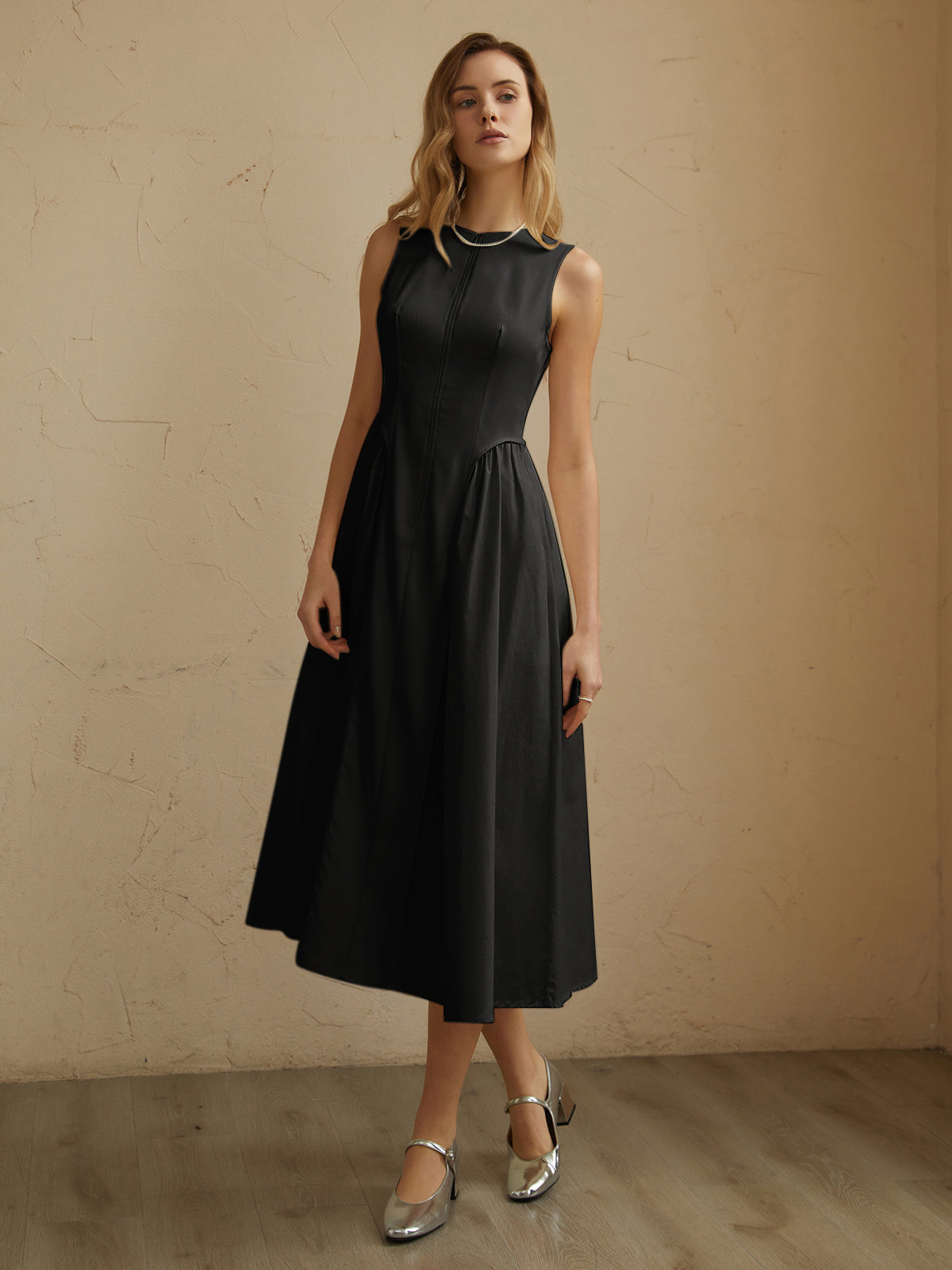 Sleeveless Pockets Pleated Midi Dress