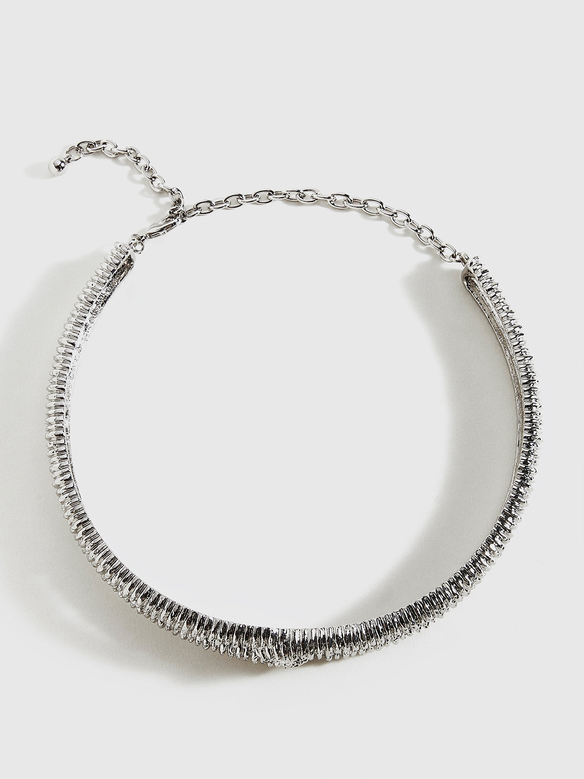 Retro Metal Twist Texture Choker