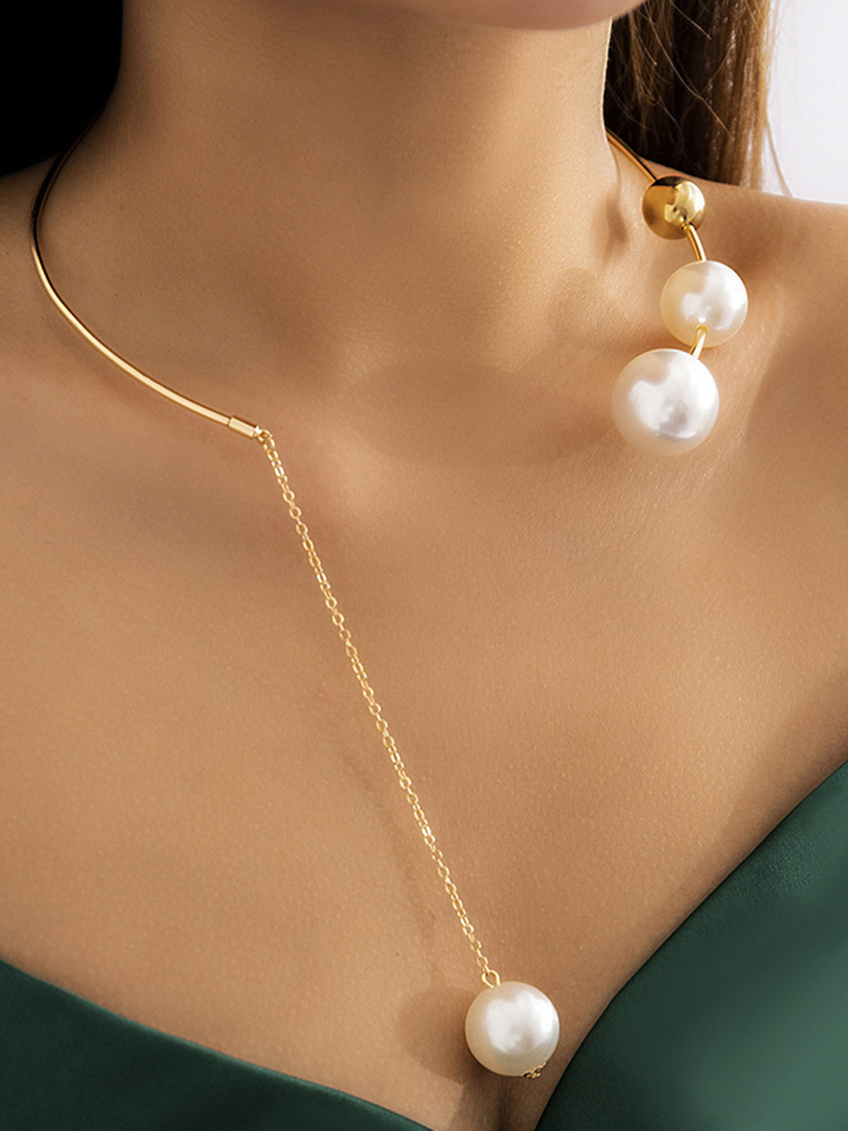 Imitation Pearl Choker Pendant Necklace