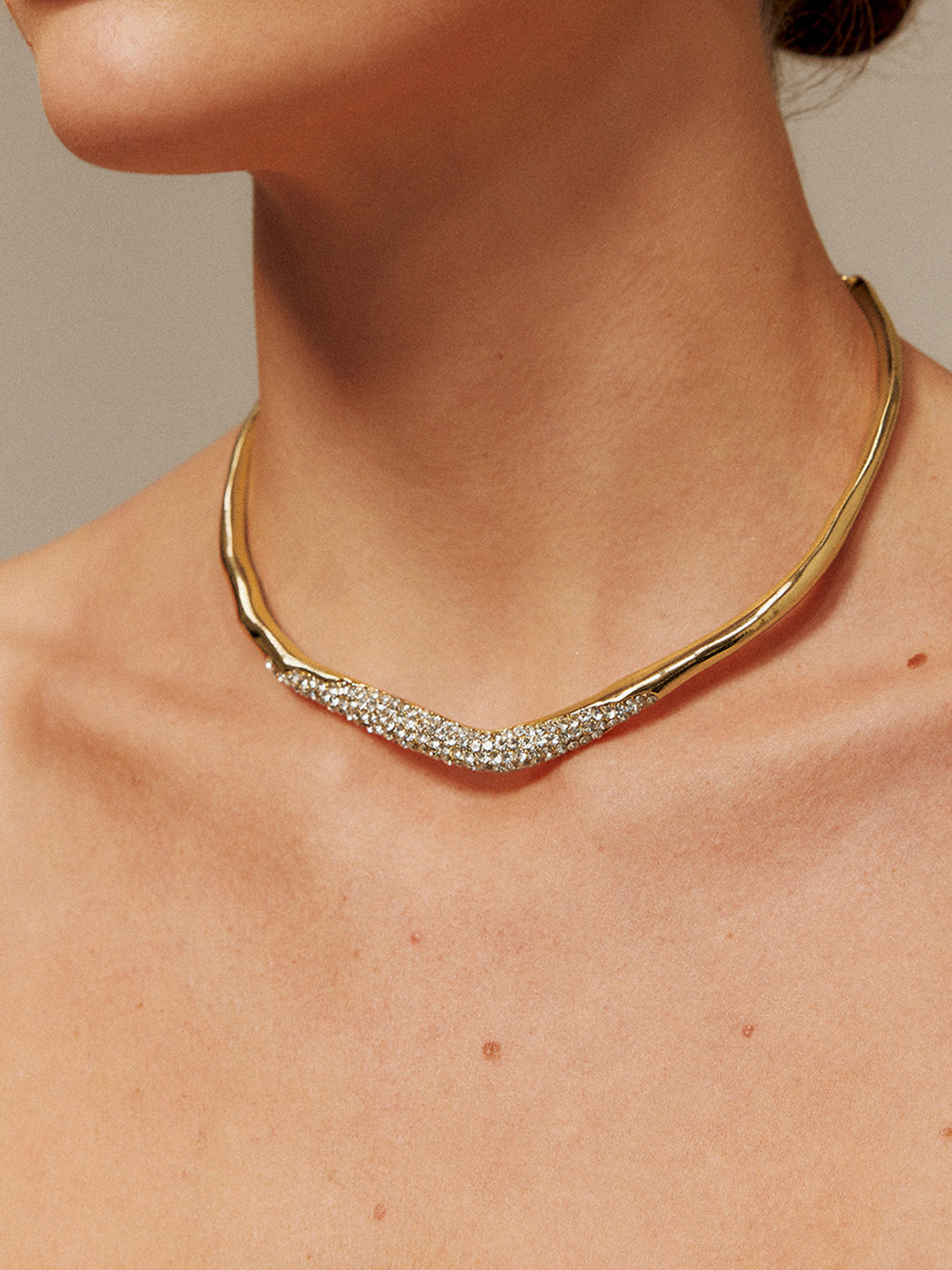 Irregular Ziron Choker Necklace