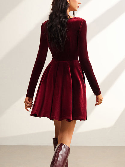 Tie Neck Velvet Pleated Dress