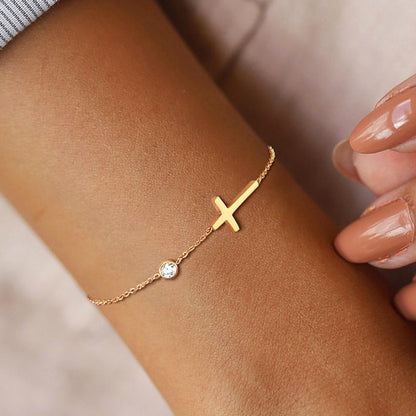 Malin-Tassou Chic Cross Bracelet