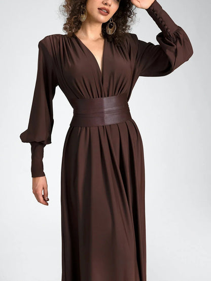 Elegant Long-Sleeved Maxi Dress