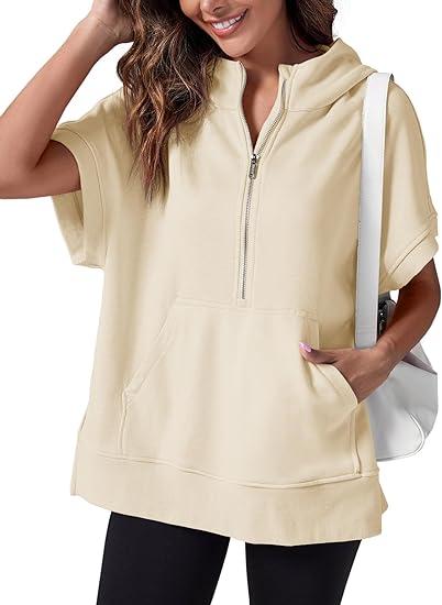 Lilly | Short-sleeved women's top with hood and half zip