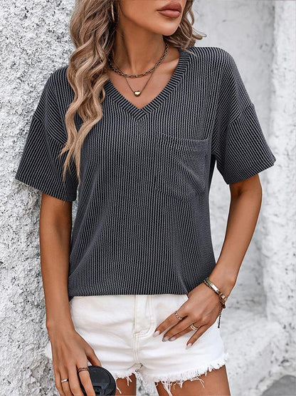 V-neck Twisted Strip Color-blocked Loose Short-sleeved T-shirt